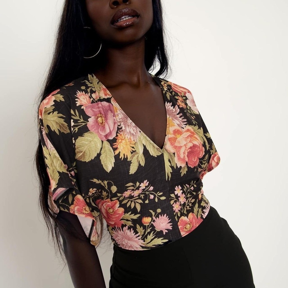 Grandmas couch kimono top